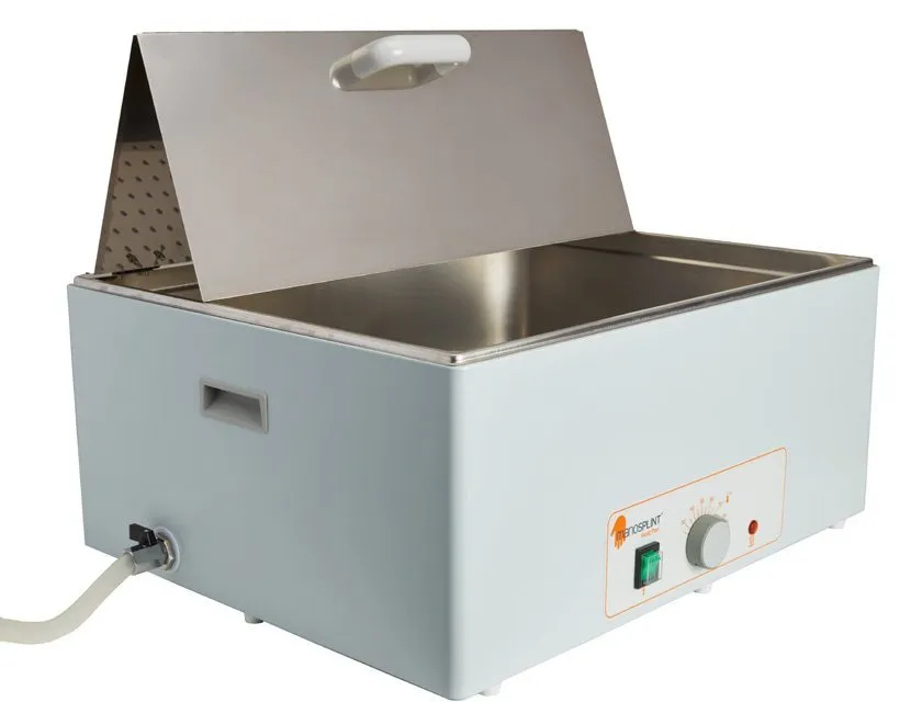 Vasca da 28 litri con coperchio aperto e tubo di scarico